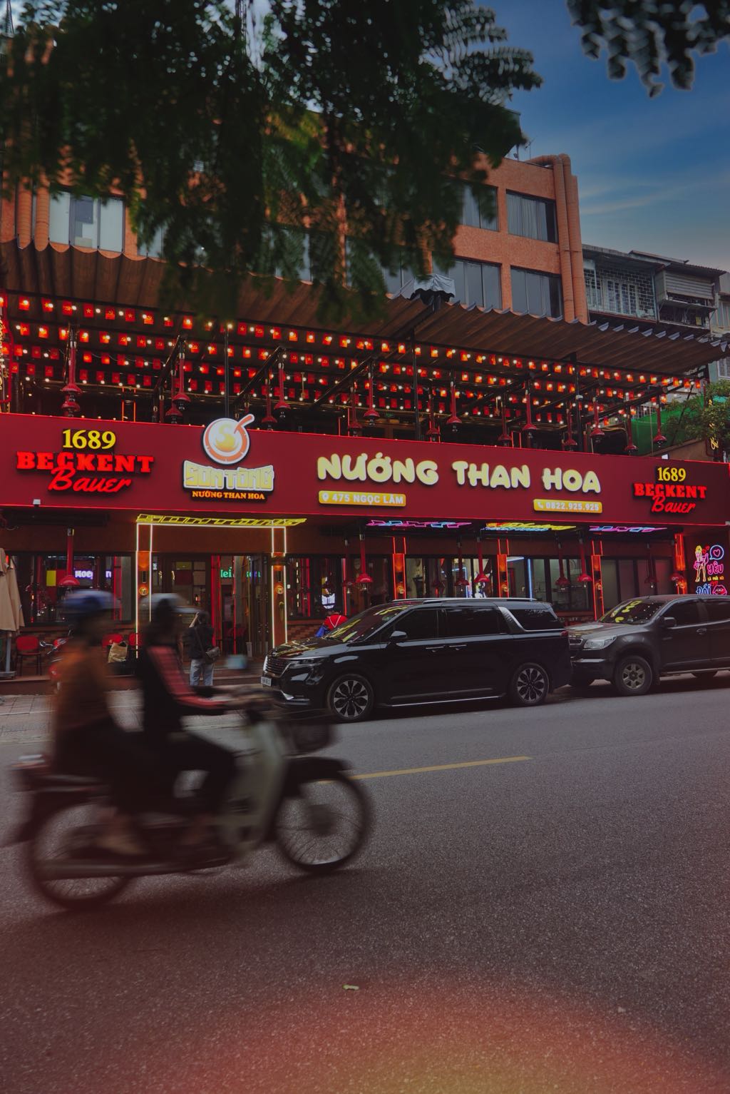 Biển Quảng Cáo Lẩu Nướng Sơn Tòng Tại Long Biên, Hà Nội 6 chi tiết trang trí quảng cáo lẩu nướng sơn tòng tại long biên, hà