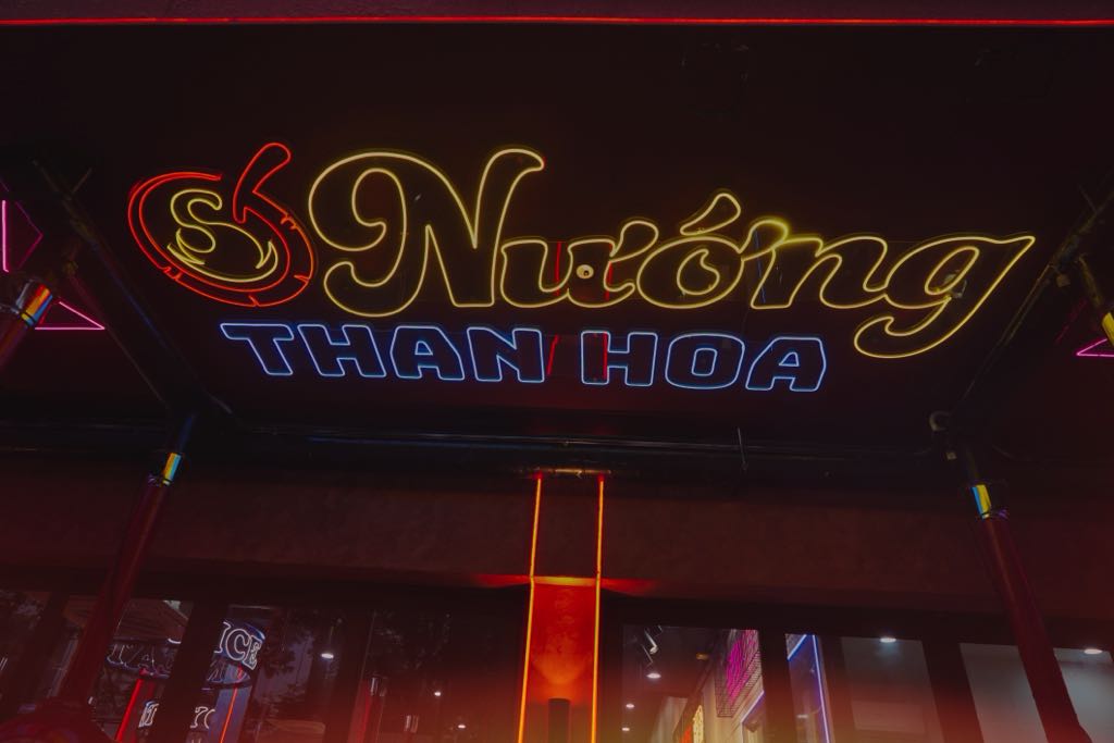 Biển Quảng Cáo Lẩu Nướng Sơn Tòng Tại Long Biên, Hà Nội 5 không gian hoàn thiện quảng cáo lẩu nướng sơn tòng tại long biên, hà