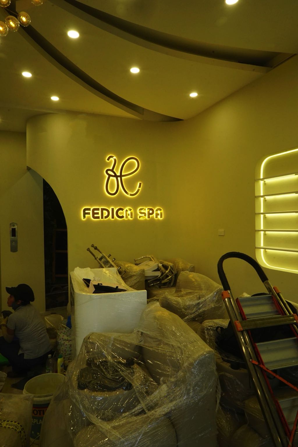 68+ Mẫu Bảng Hiệu Spa Cho Lĩnh Vực Làm Đẹp Ấn Tượng 4 mẫu bảng hiệu spa đẹp