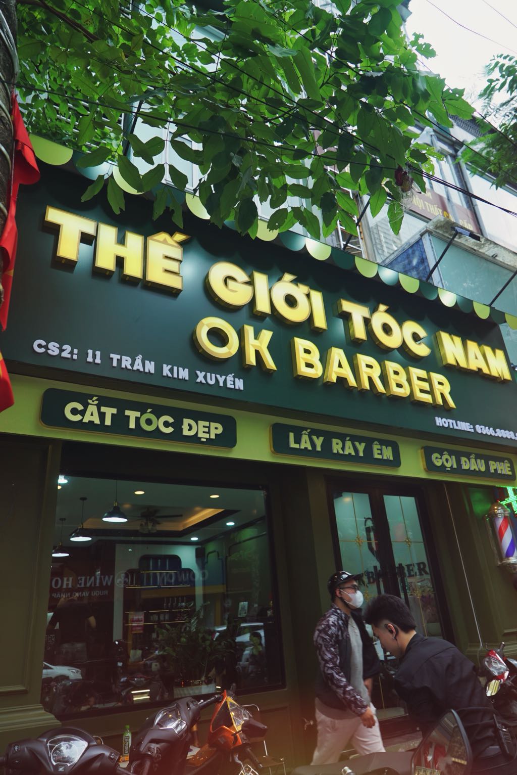 Làm Bảng Hiệu Barbershop cho OK Barber - Thế Giới Tóc Nam 5 không gian hoàn thiện bảng hiệu barbershop cho ok barber