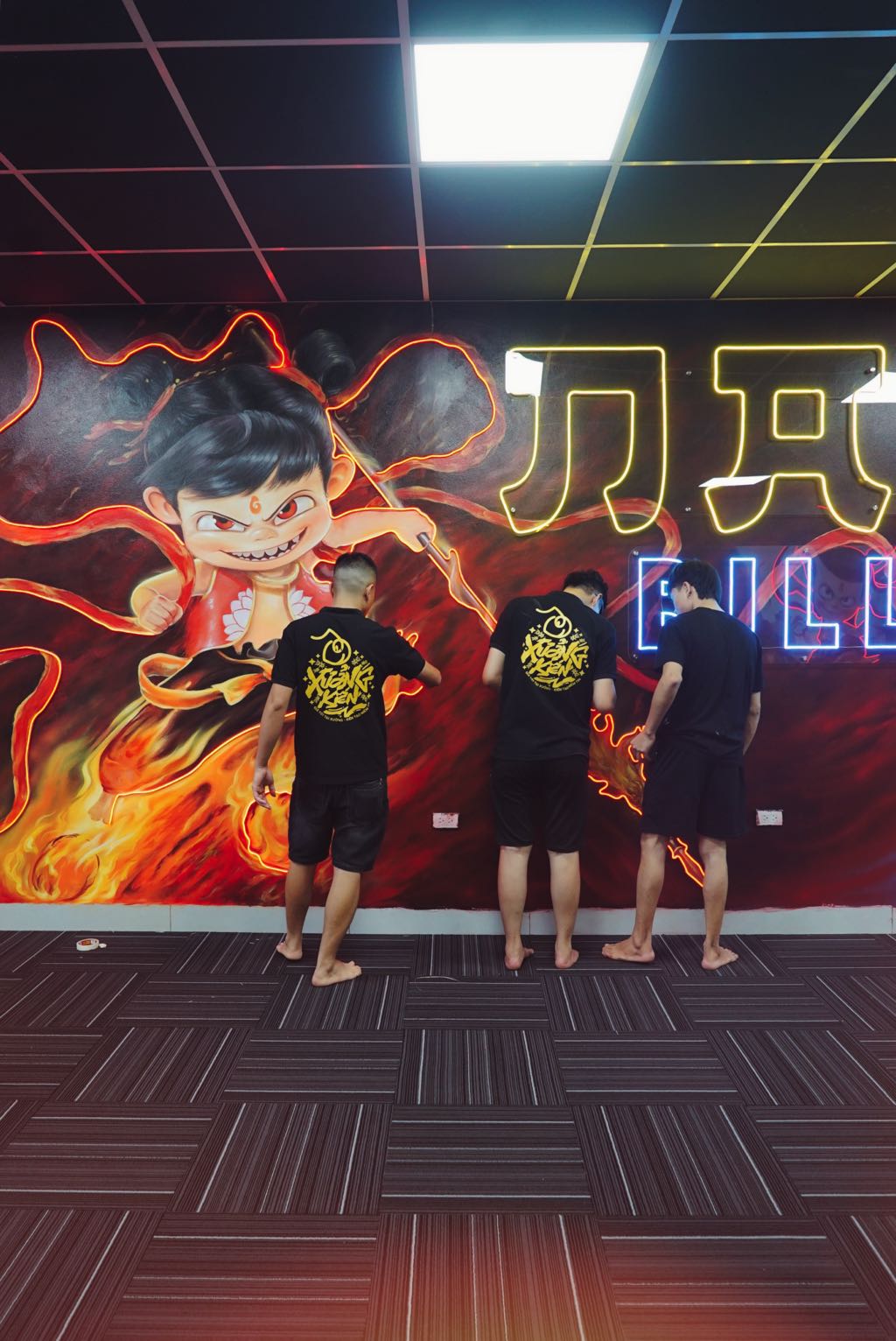 Vẽ Tranh Tường Kết Hợp Đèn Neon Cho Quán Bida Natra - Đan Phượng 9 vẽ tranh tường kết hợp đèn neon cho quán bida