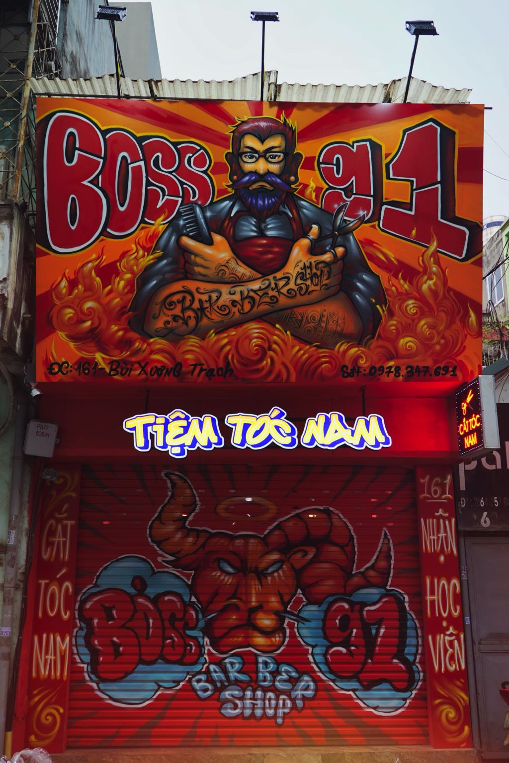Vẽ Graffiti Cho Barbershop Boss 91 4 Biển hiệu barbershop