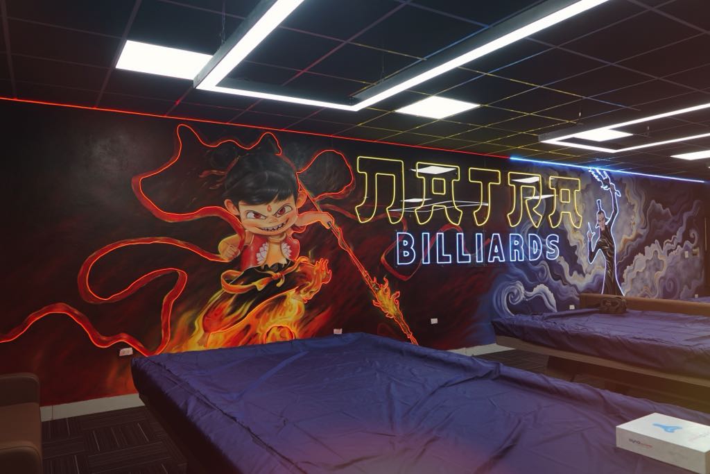 Vẽ Tranh Tường Kết Hợp Đèn Neon Cho Quán Bida Natra - Đan Phượng 18 Tranh tường kết hợp đèn neon quán bida Natra - hình ảnh 13