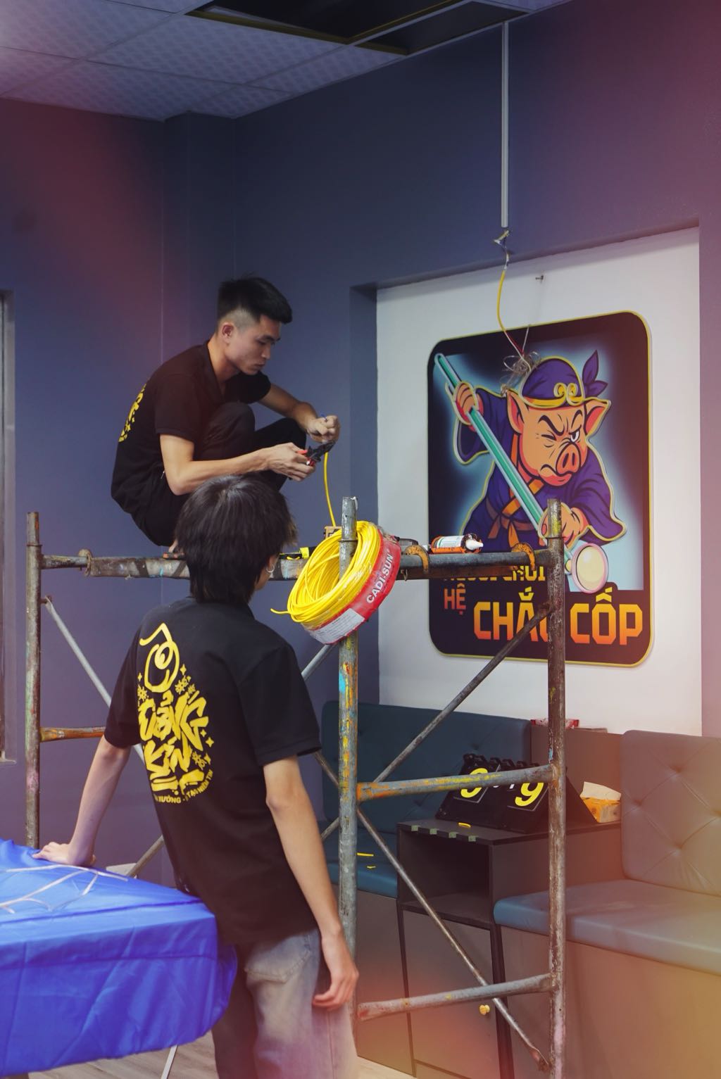 Bộ Tranh Trang Trí Quán Bida Cubin Billiards Tại Đông Anh 3 không gian hoàn thiện bộ tranh trang trí quán bida cubin billiards tại đông