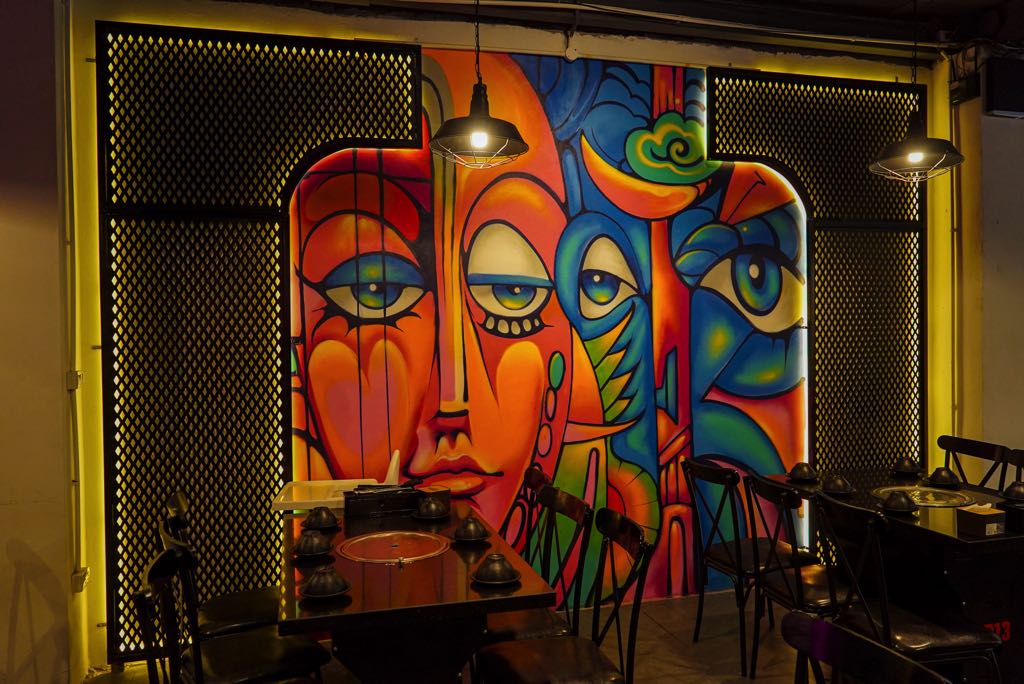 Vẽ Graffiti Tại Hà Nội Trang Trí Nhà Mono Nướng Than Hoa 9 toàn cảnh hà nội trang trí nhà mono nướng than hoa