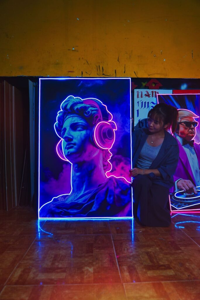 Tranh Neon Trang Trí