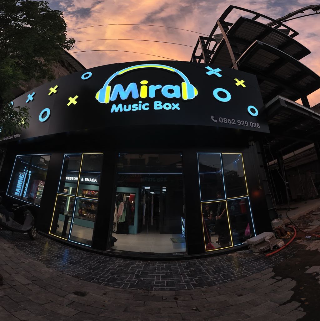 Thiết kế và thi công biển mặt tiền MusicBox 12 Mặt tiền MusicBox hoàn thiện thực tế 10