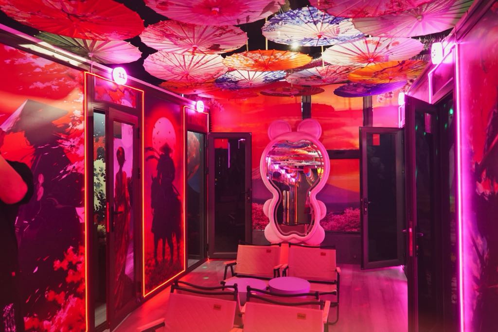 Vật liệu trang trí phòng MusicBox