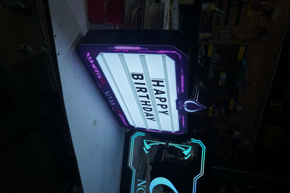 Tranh neon trang trí logo NO Ah khung viền hai màu