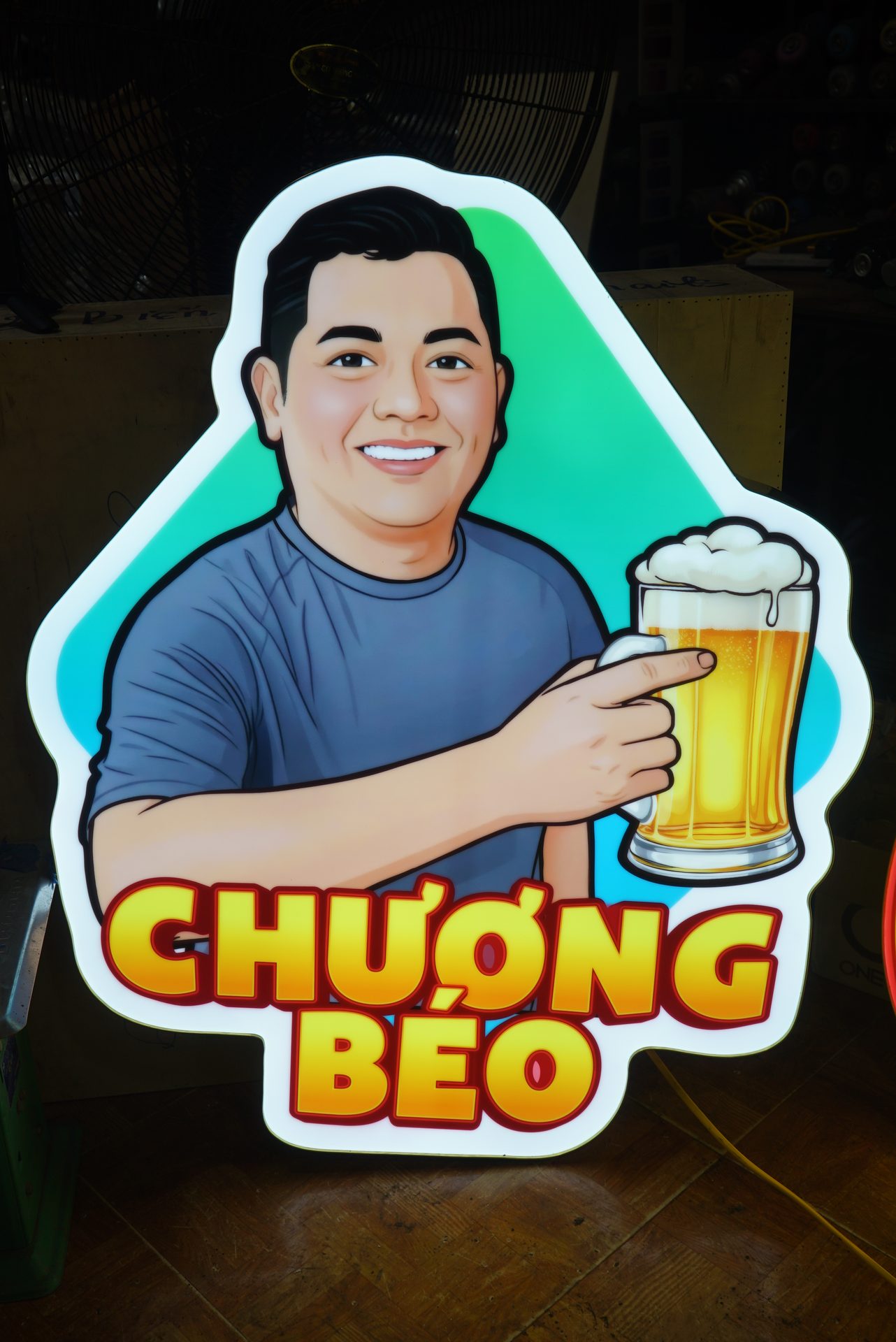 Biển quán nhậu, quán bia, lẩu nướng: 6 kiểu mặt tiền sáng rõ về đêm 7 Biển nhân vật Chương Béo cho quán nhậu